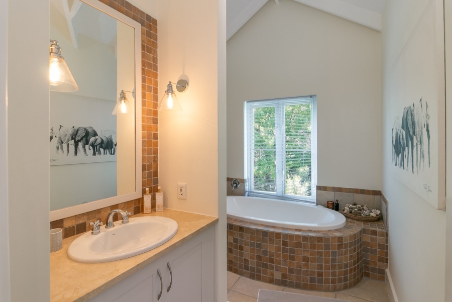 5 Bedroom Property for Sale in Pezula Golf Estate Western Cape